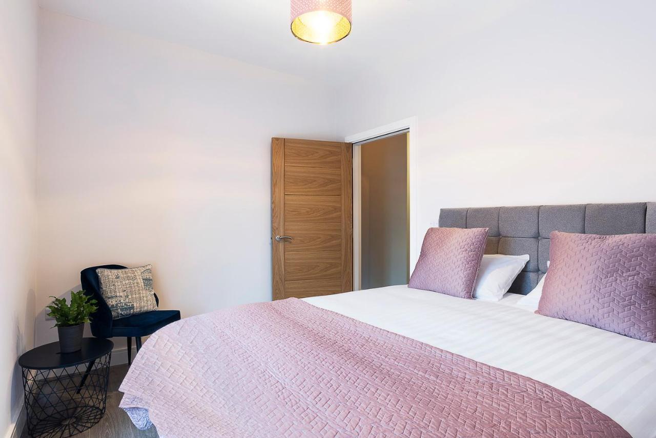 Blue Door Apartments Newcastle  Bagian luar foto
